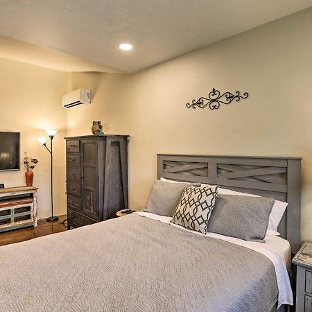 East Tucson House With Private Backyard And Fire Pit Villa ภายนอก รูปภาพ