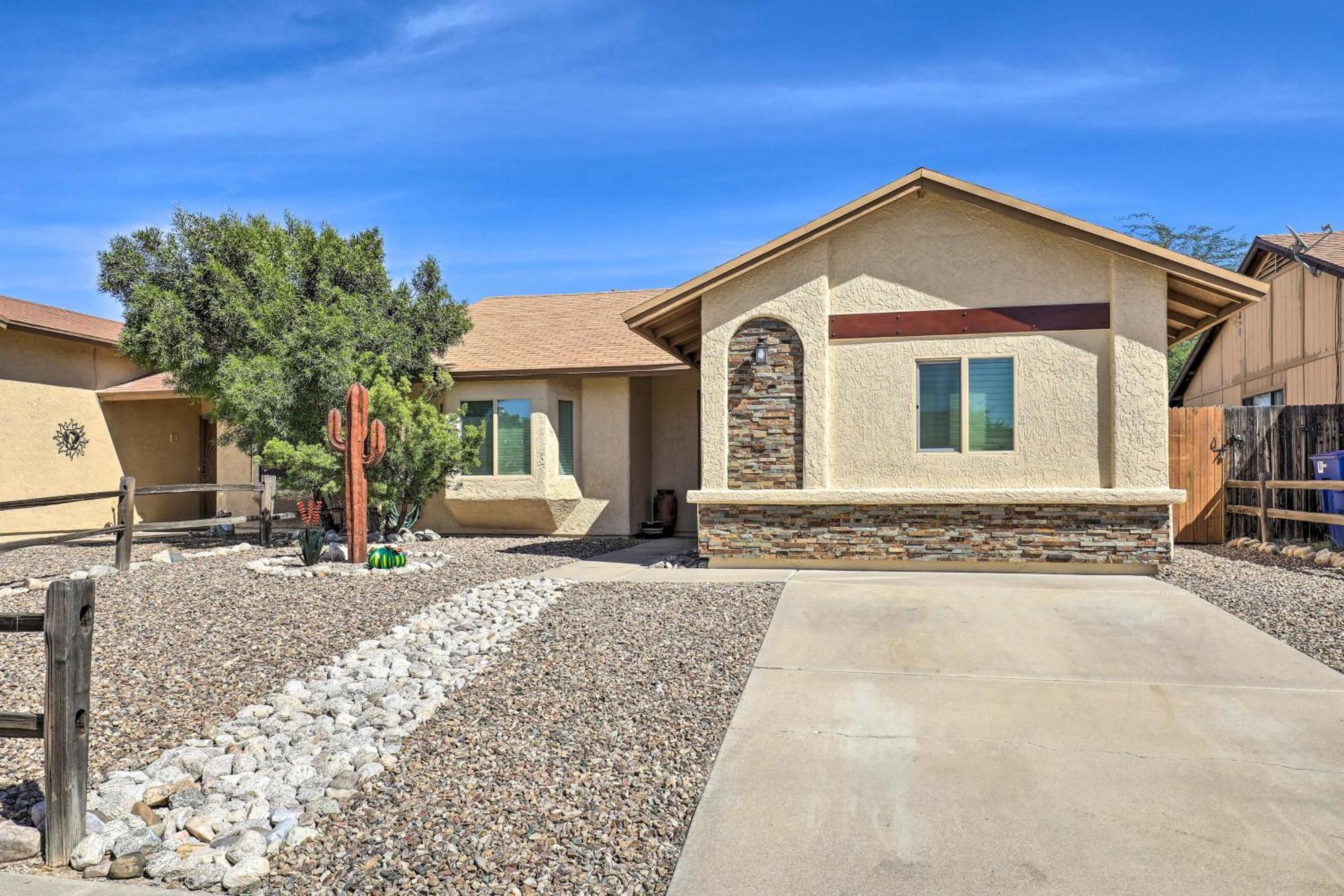 East Tucson House With Private Backyard And Fire Pit Villa ภายนอก รูปภาพ