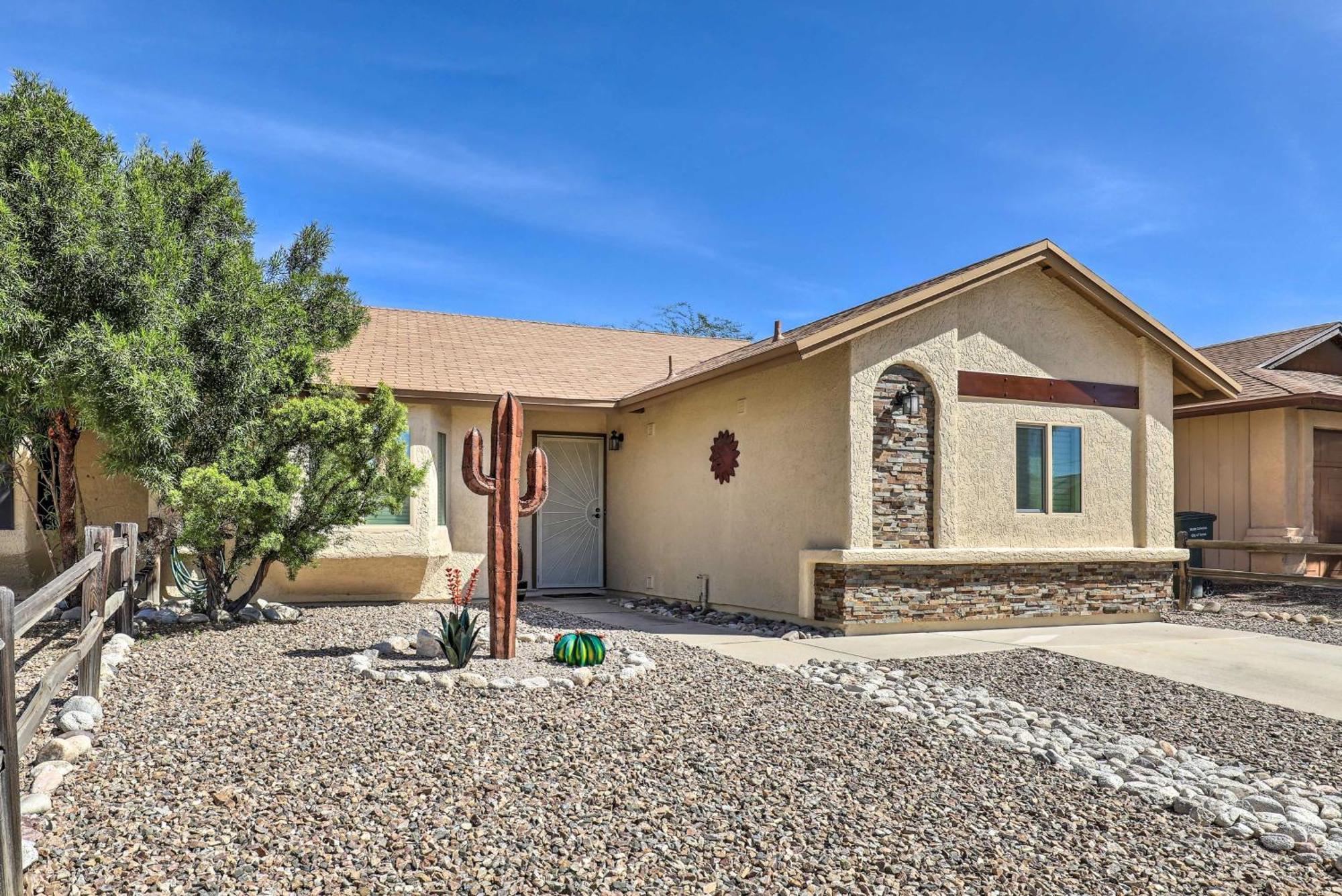 East Tucson House With Private Backyard And Fire Pit Villa ภายนอก รูปภาพ