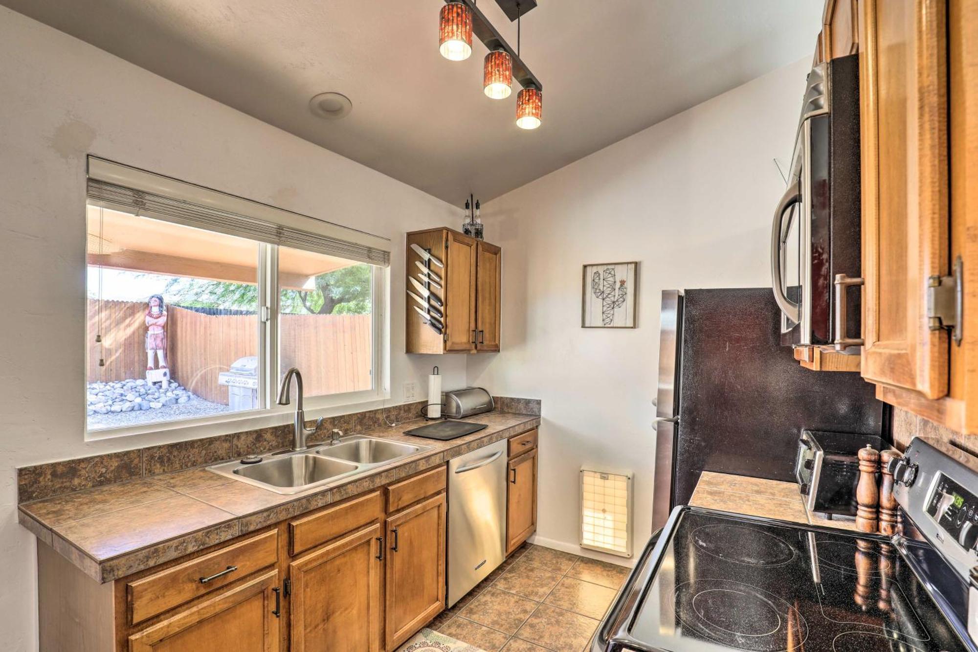 East Tucson House With Private Backyard And Fire Pit Villa ภายนอก รูปภาพ